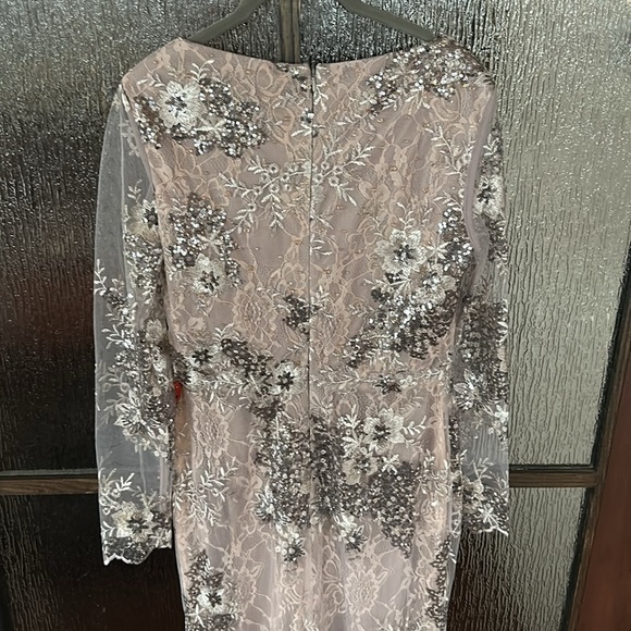 Mac Duggal EMBELLISHED V NECK ILLUSION LONG SLEEVE GOWN size 8 NEW $698 Taupe - Picture 13 of 17